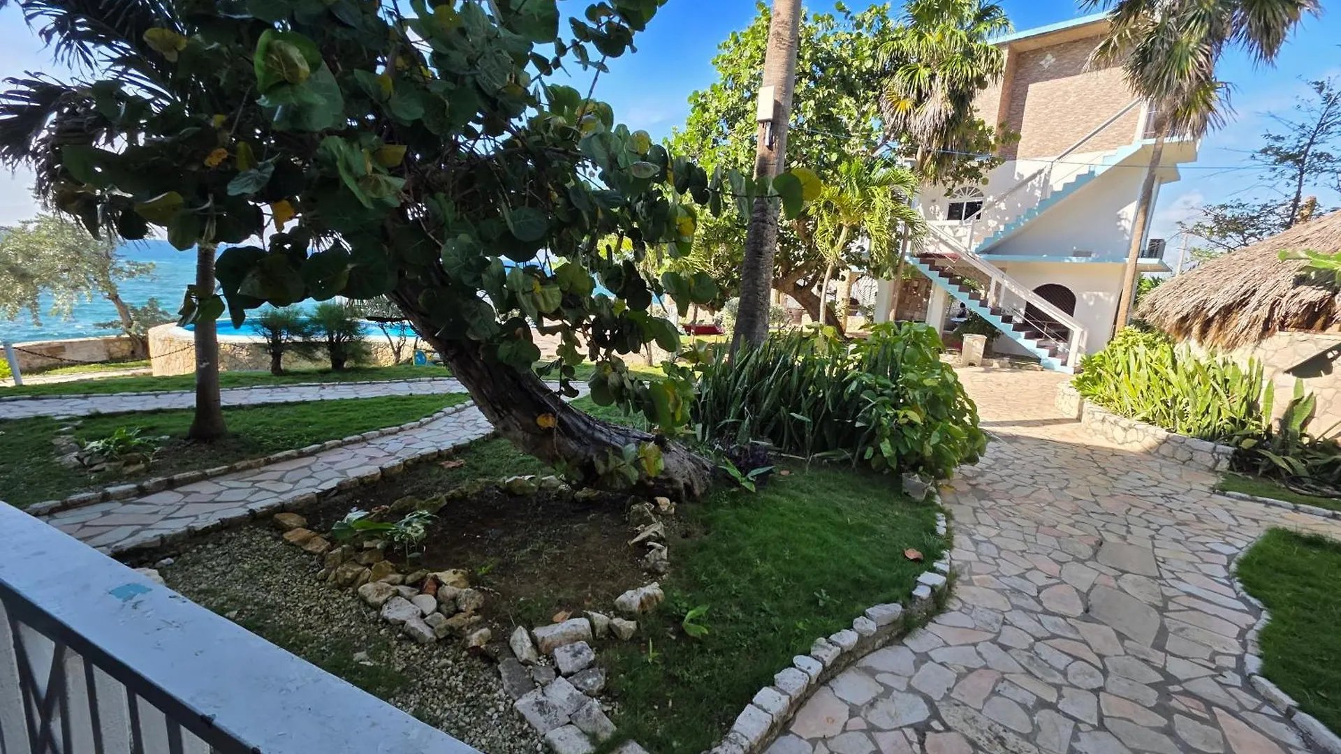 *** Szálloda Home Sweet Home Resort Negril Jamaica