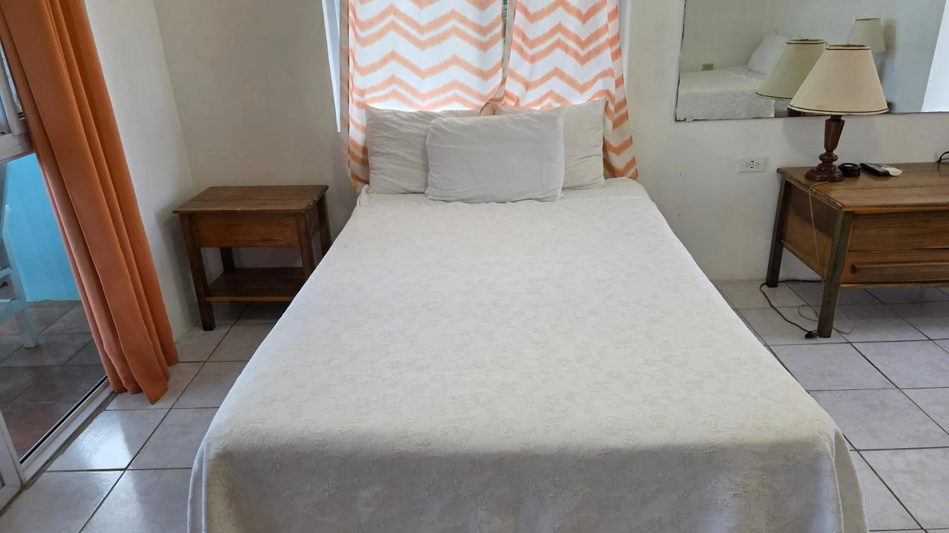 Home Sweet Home Resort Negril Otel